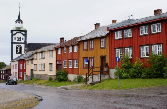 Kirke og hus på Røros